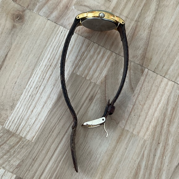 Seiko Vintage Ladies Watch Gold-Tone Dial Case Brown Leather Strap New Crystal - Picture 10 of 15